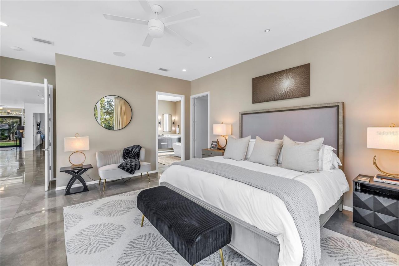 3324 Walnut Street Ne, Saint Petersburg, FL 33704 Photo