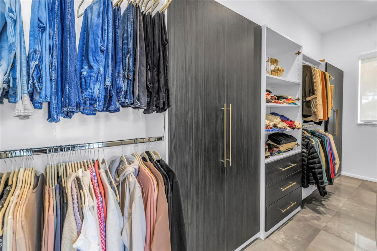 3324 Walnut Street Ne, Saint Petersburg, FL 33704 Photo