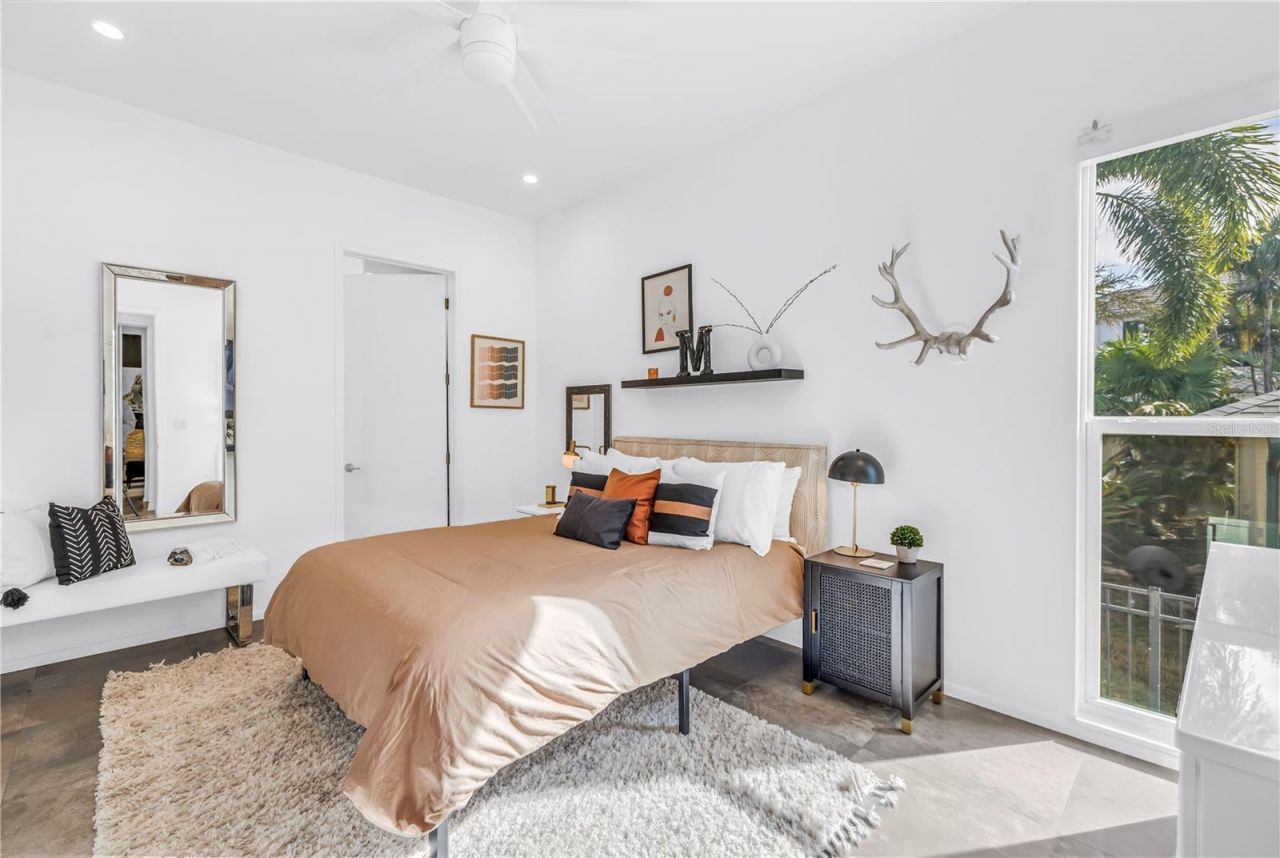 3324 Walnut Street Ne, Saint Petersburg, FL 33704 Photo