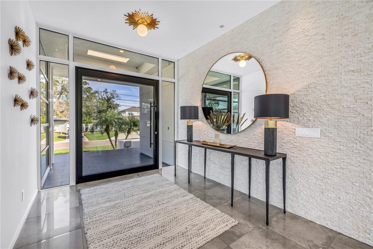 3324 Walnut Street Ne, Saint Petersburg, FL 33704 Photo