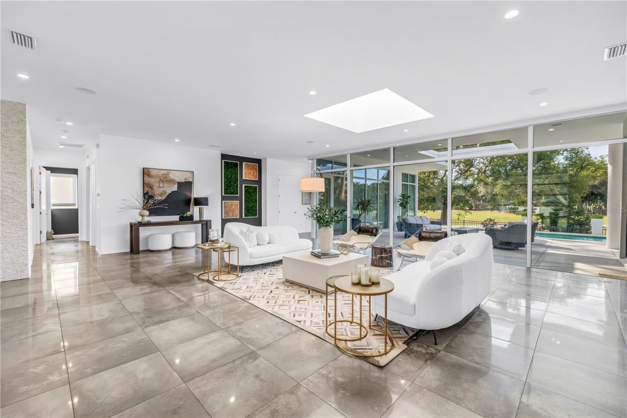 3324 Walnut Street Ne, Saint Petersburg, FL 33704 Photo