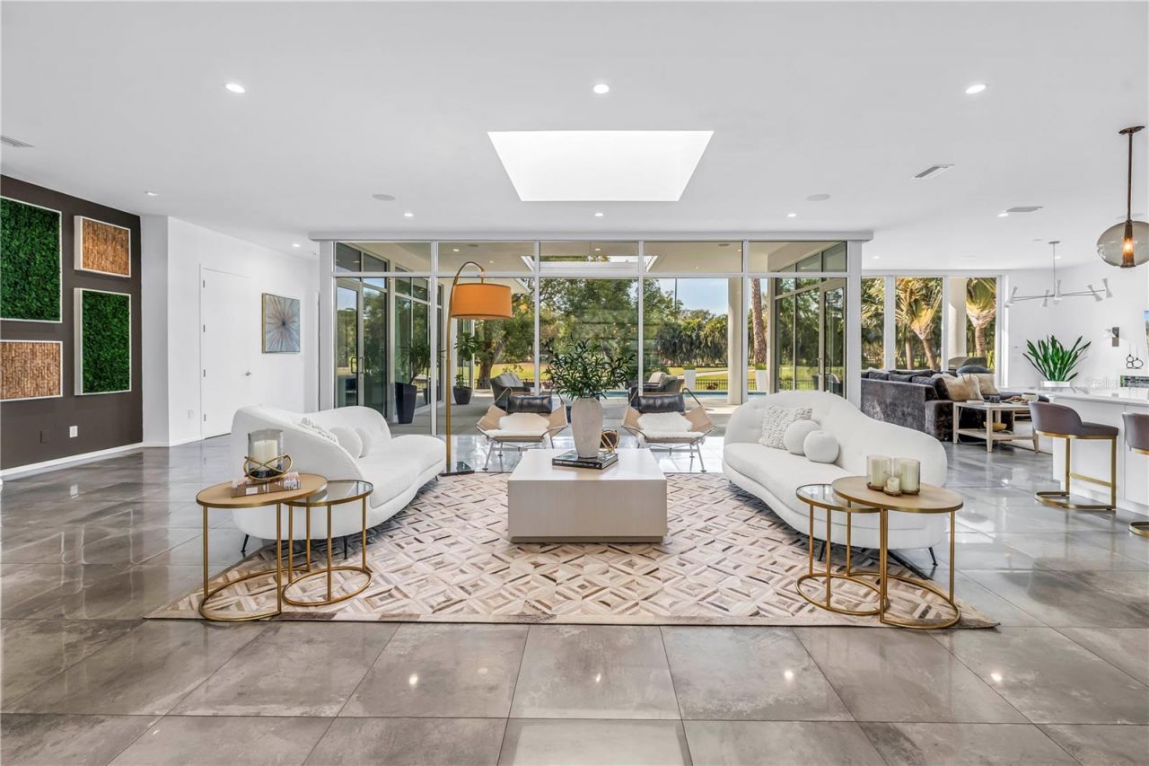 3324 Walnut Street Ne, Saint Petersburg, FL 33704 Photo