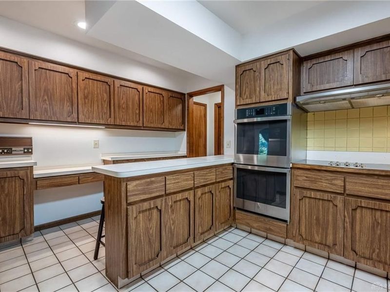 701 E Schantz Avenue, Oakwood, OH 45419 Photo 18