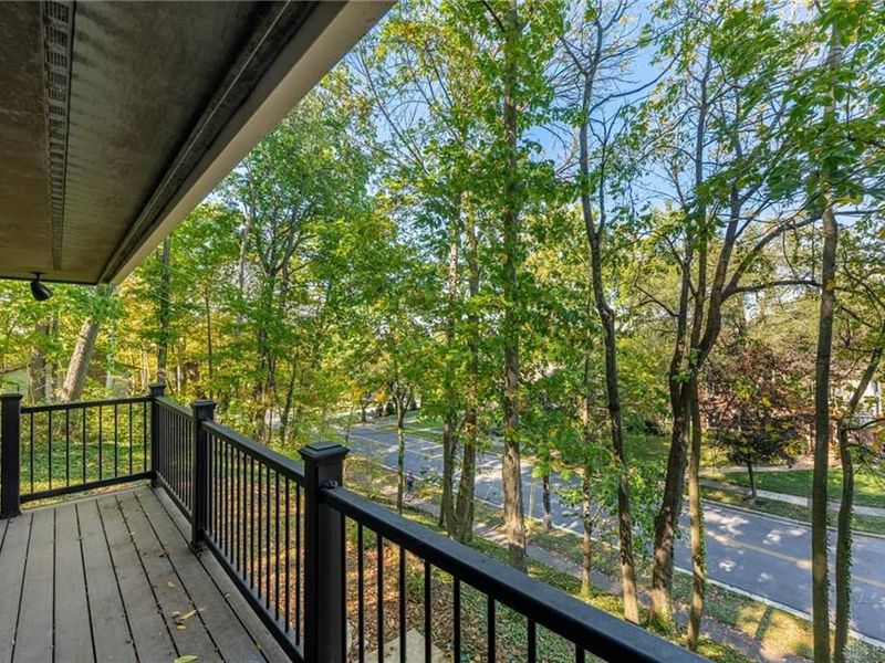 701 E Schantz Avenue, Oakwood, OH 45419 Photo 6