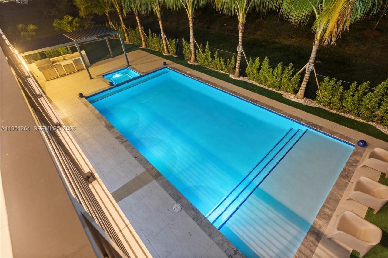 16773 S Botaniko Dr S, Weston, FL 33326 Photo