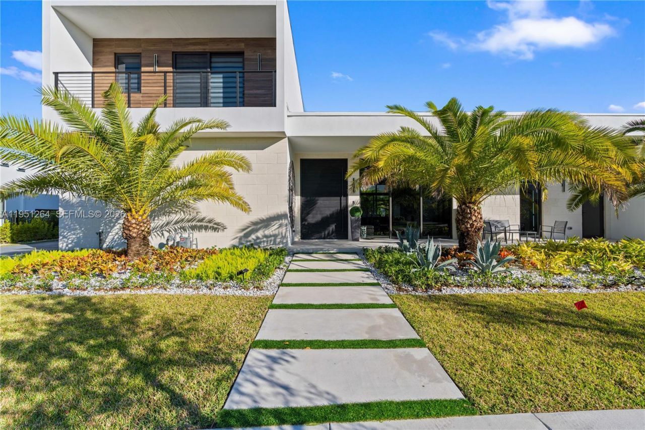 16773 S Botaniko Dr S, Weston, FL 33326 Photo