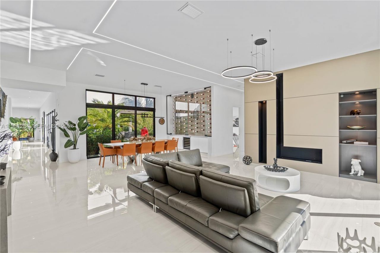 16773 S Botaniko Dr S, Weston, FL 33326 Photo