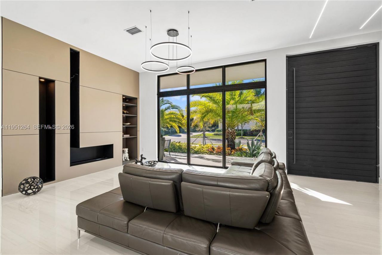 16773 S Botaniko Dr S, Weston, FL 33326 Photo