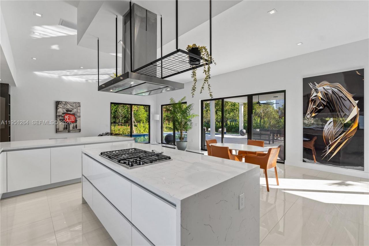 16773 S Botaniko Dr S, Weston, FL 33326 Photo