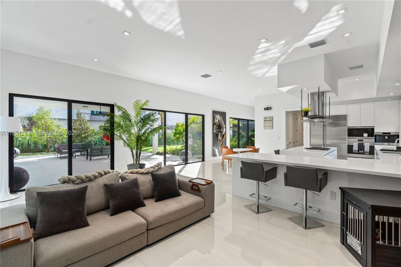 16773 S Botaniko Dr S, Weston, FL 33326 Photo