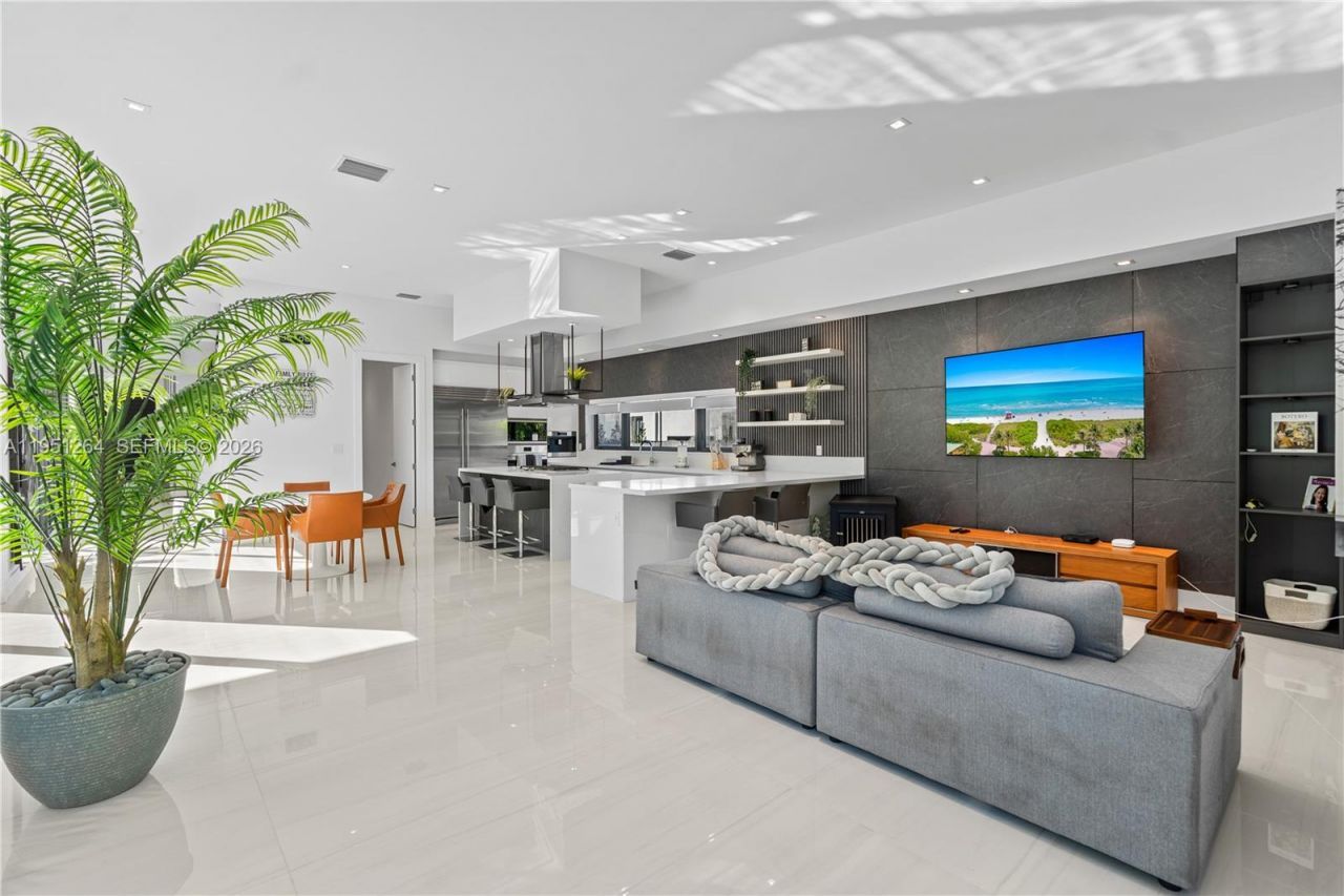 16773 S Botaniko Dr S, Weston, FL 33326 Photo