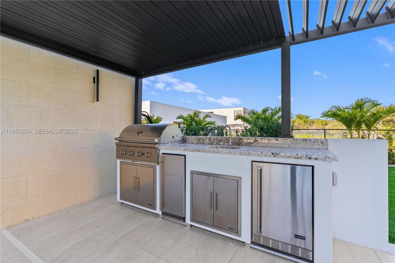 16773 S Botaniko Dr S, Weston, FL 33326 Photo