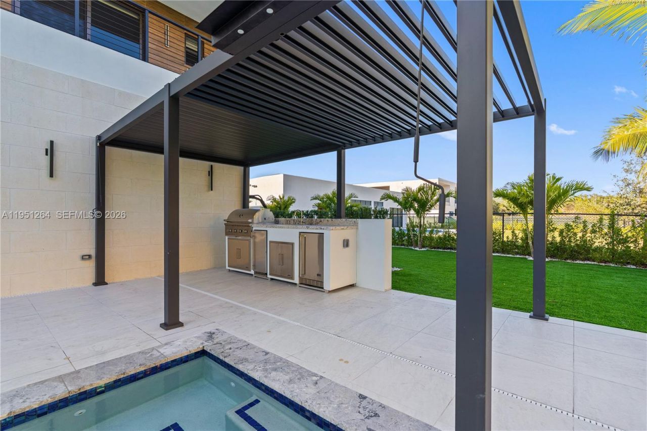 16773 S Botaniko Dr S, Weston, FL 33326 Photo