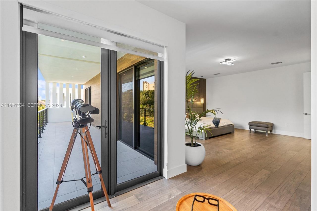 16773 S Botaniko Dr S, Weston, FL 33326 Photo