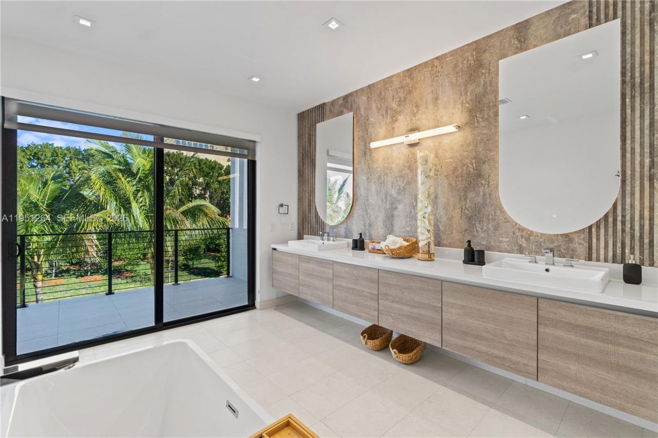 16773 S Botaniko Dr S, Weston, FL 33326 Photo