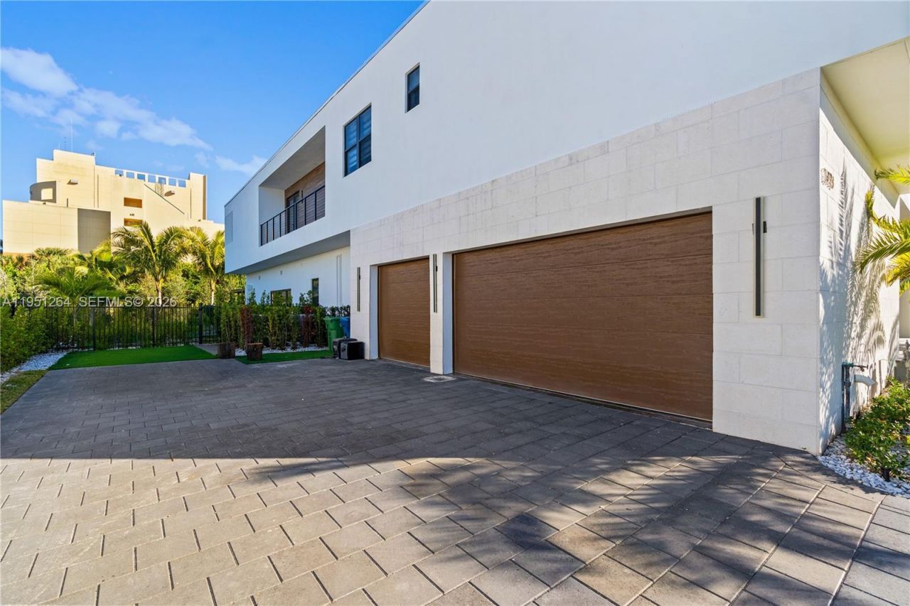 16773 S Botaniko Dr S, Weston, FL 33326 Photo