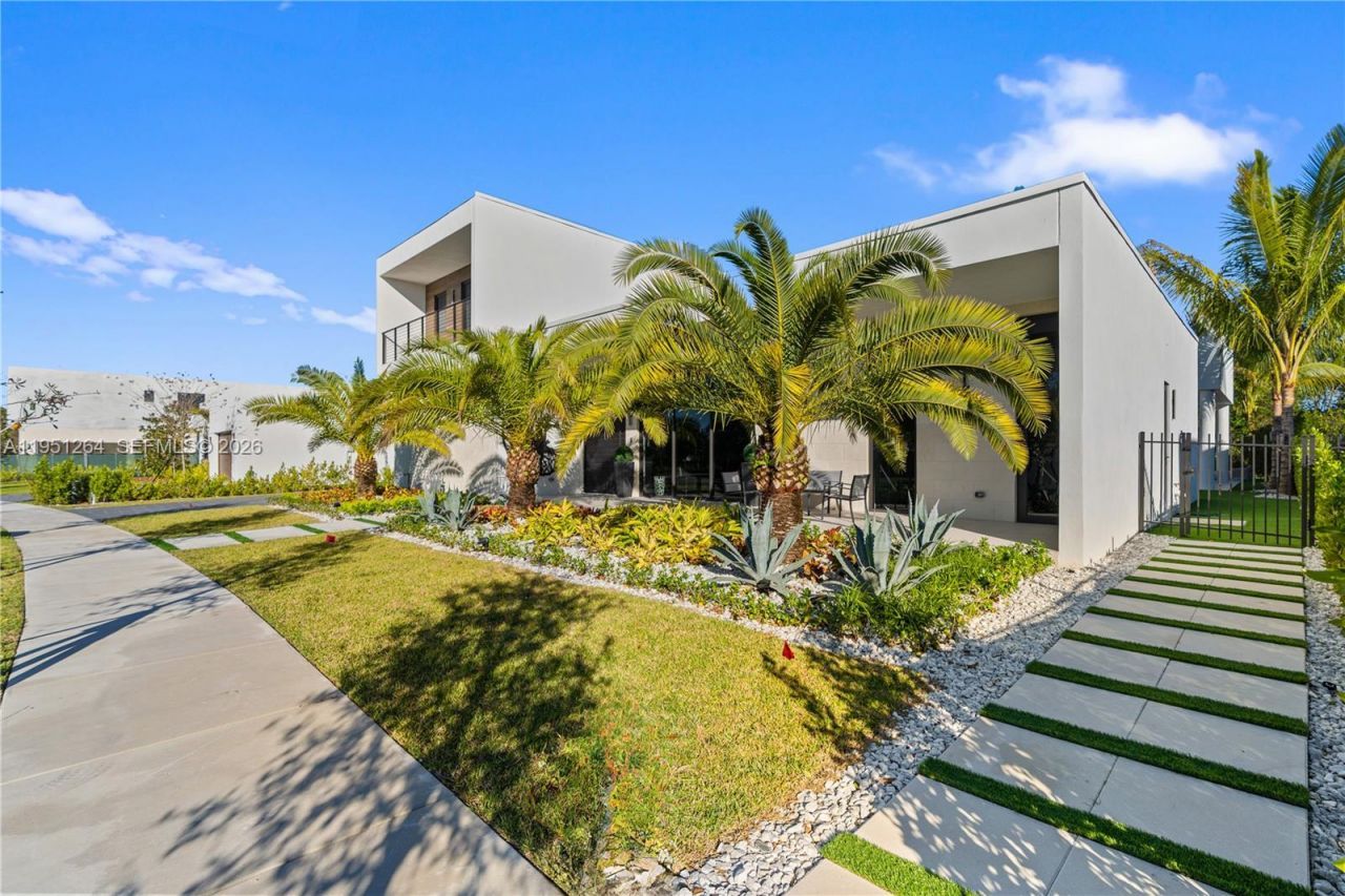 16773 S Botaniko Dr S, Weston, FL 33326 Photo