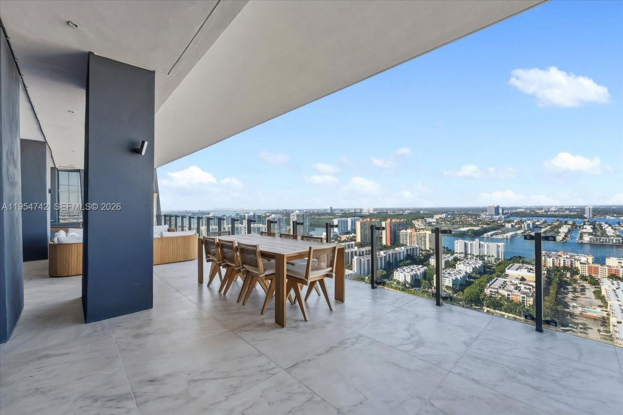 17141 Collins Ave, Unit 2902, Sunny Isles Beach, FL 33160 Photo