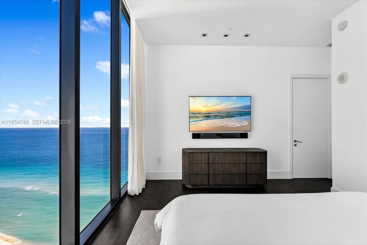 17141 Collins Ave, Unit 2902, Sunny Isles Beach, FL 33160 Photo