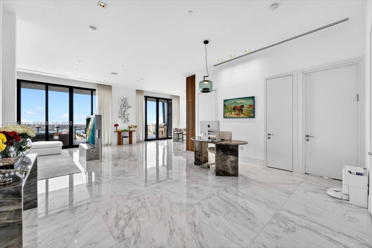 17141 Collins Ave, Unit 2902, Sunny Isles Beach, FL 33160 Photo