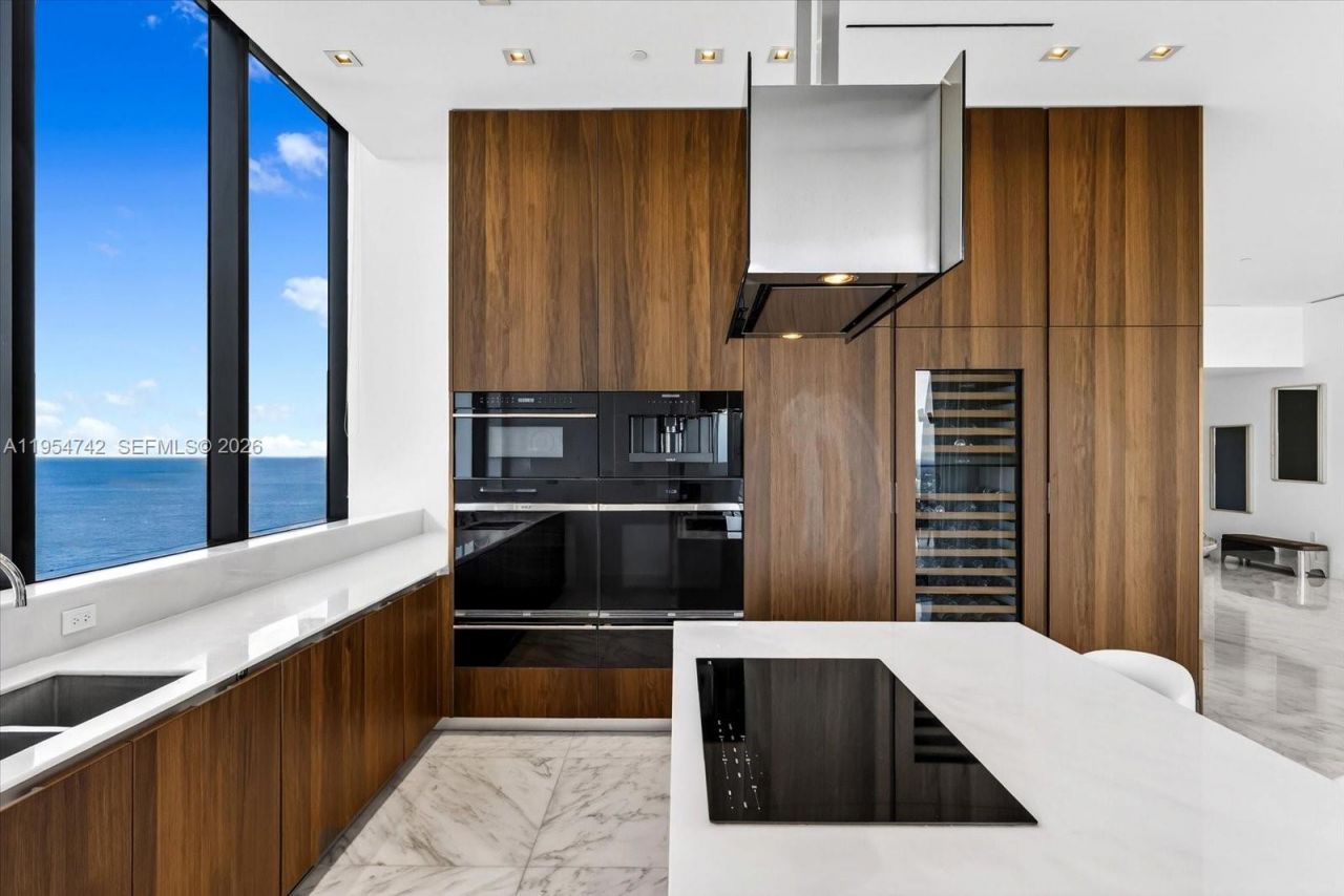 17141 Collins Ave, Unit 2902, Sunny Isles Beach, FL 33160 Photo