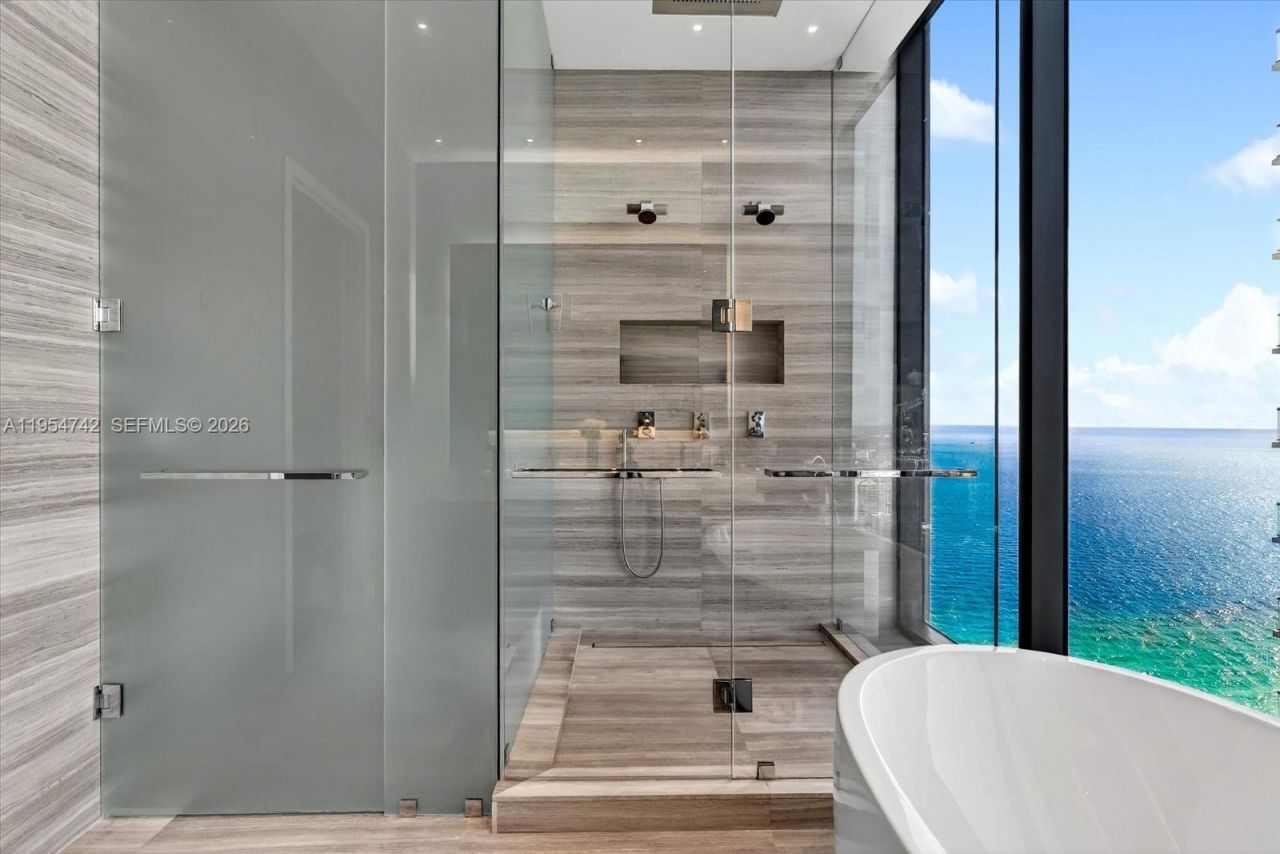 17141 Collins Ave, Unit 2902, Sunny Isles Beach, FL 33160 Photo
