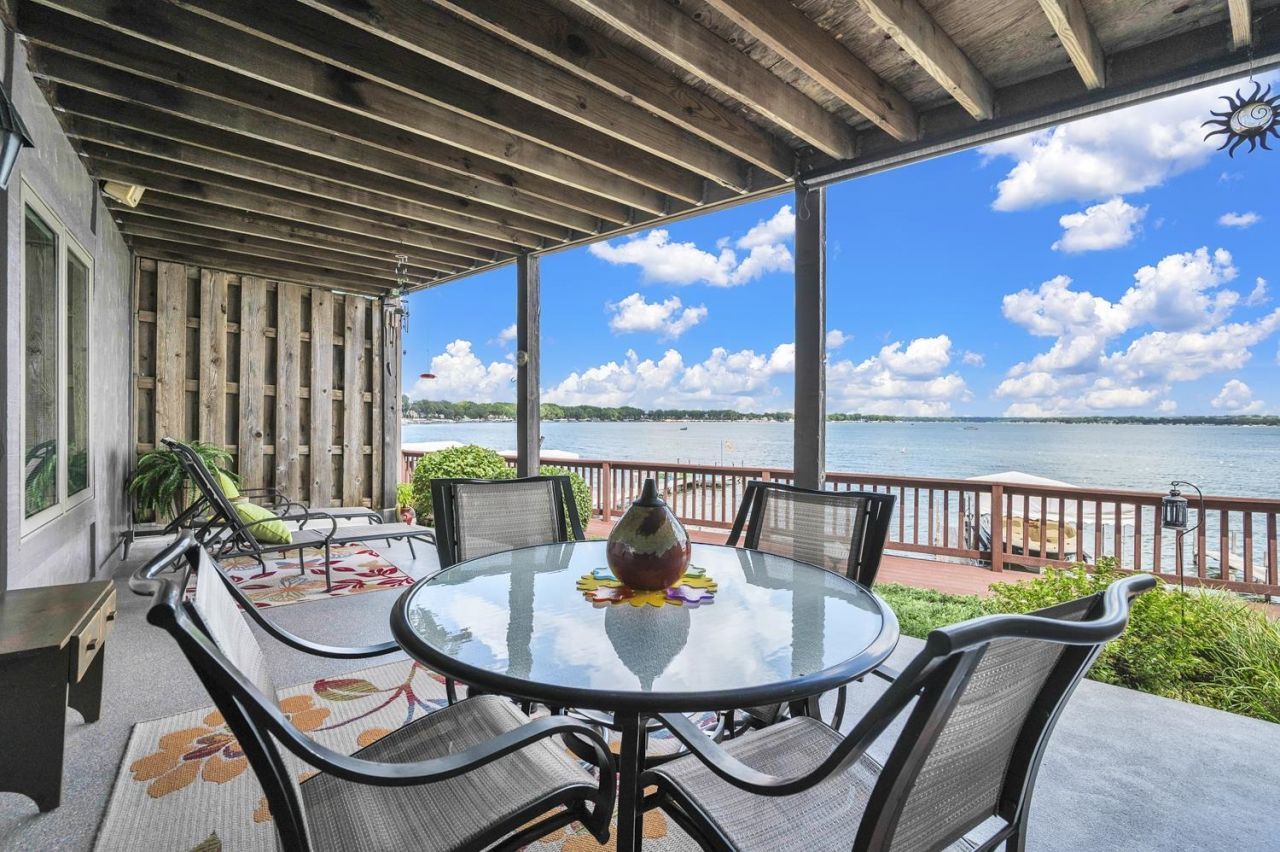 1020 Hwy 71 S, Unit 10, Okoboji, IA 51355 Main Photo