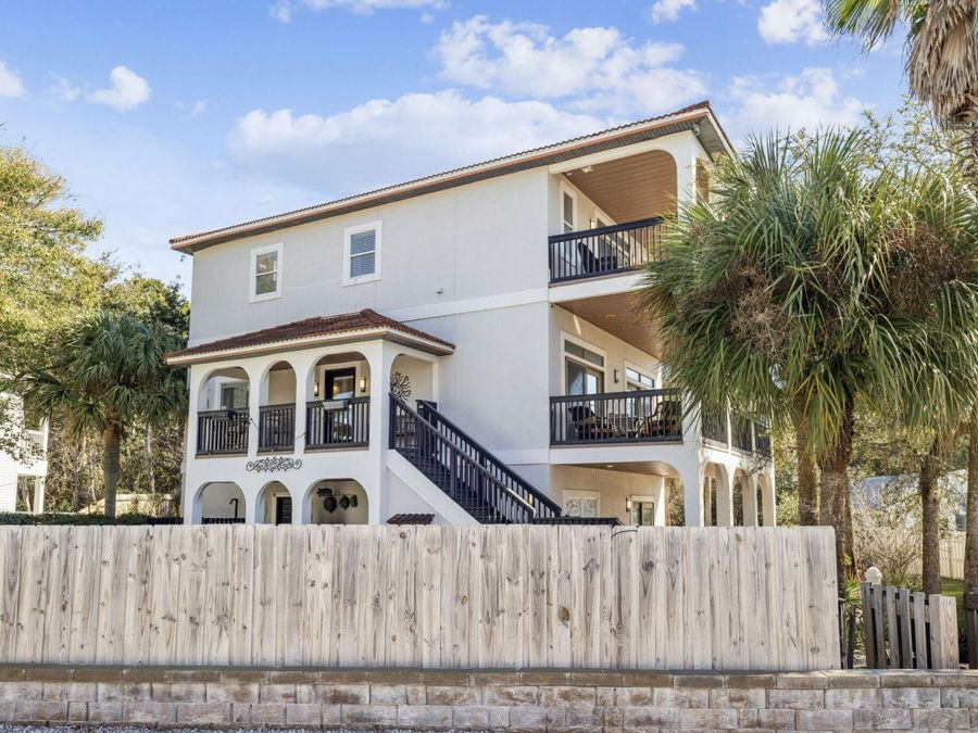 Property Image 100