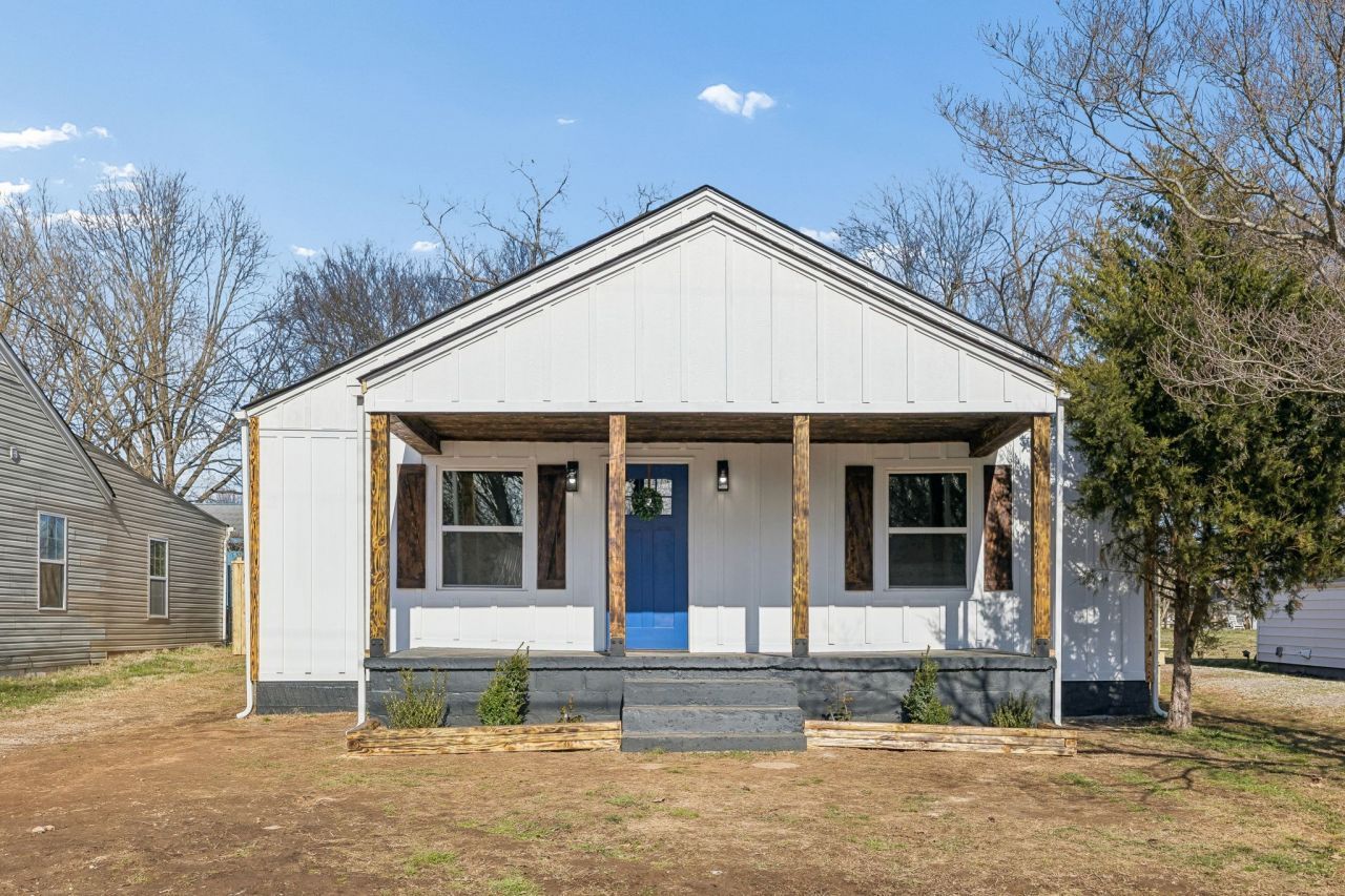 430 4th St, Lawrenceburg, TN 38464 Main Photo