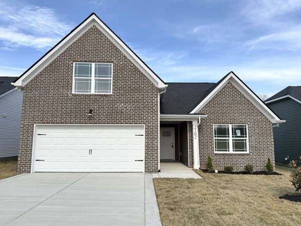 2102 Melanie Dr, Springfield, TN 37172