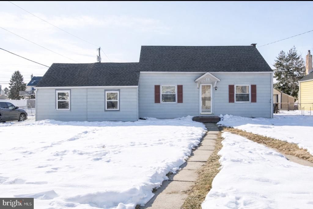 618 Cedar Avenue, Croydon, PA 19021 Main Photo