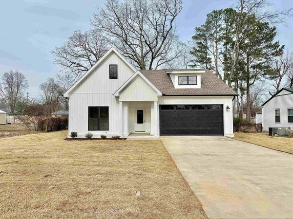 541 Eugenia St, Florence, AL