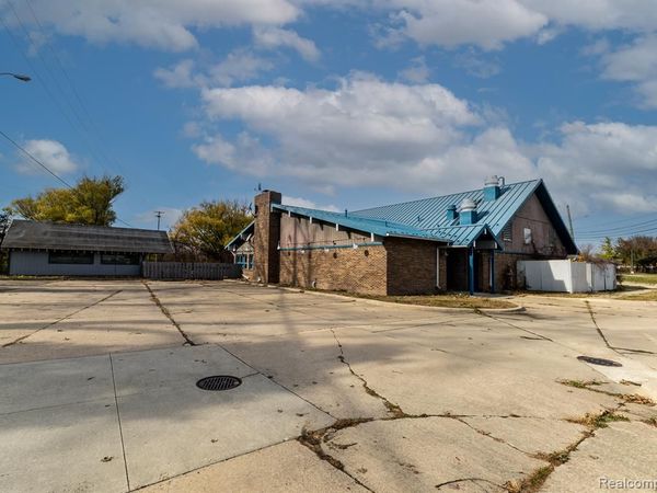 240 N RIVER Road , Mt. Clemens, MI 48043