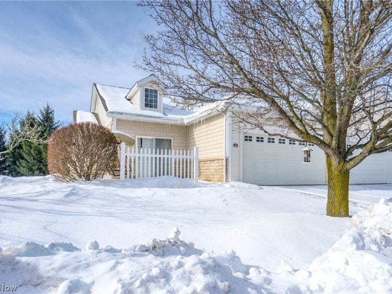 4325 Greenway Trail Street NW, Massillon, OH 44647 Photo 2