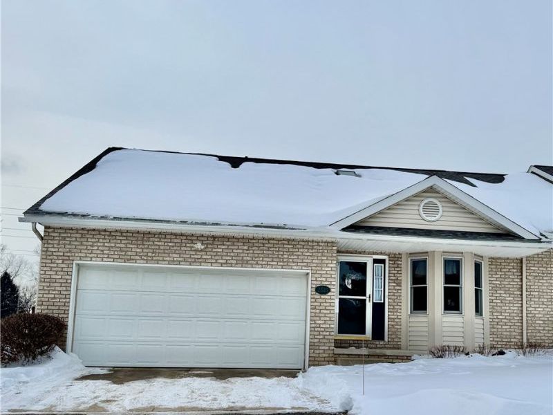 2518 Woodlawn Circle NW, Unit 42A, Canton, OH 44708 Photo 2