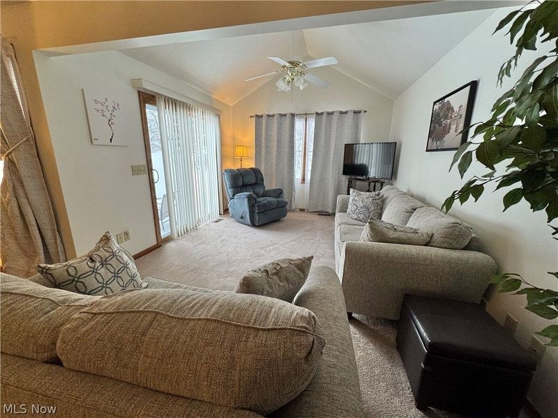 2518 Woodlawn Circle NW, Unit 42A, Canton, OH 44708 Photo 20