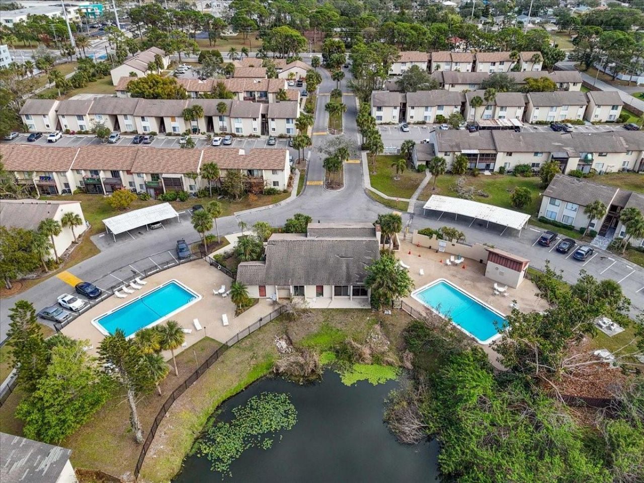 2701 Hidden Lake Drive N, Unit E, Sarasota, FL 34237 Photo