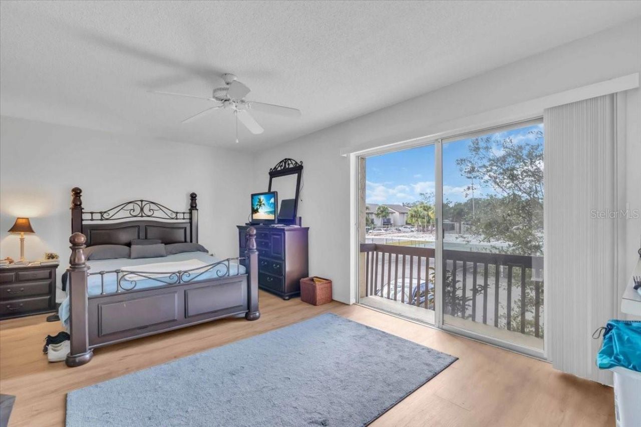 2701 Hidden Lake Drive N, Unit E, Sarasota, FL 34237 Photo