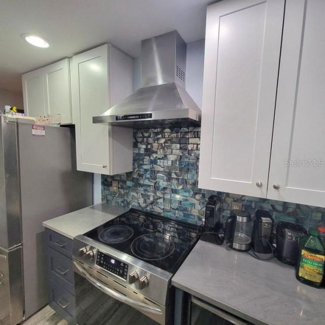 28800 Walker Drive, Wesley Chapel, FL 33544 Photo