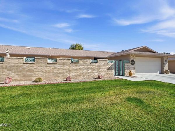 19225 N SOMBRERO Circle, Sun City, AZ 85373