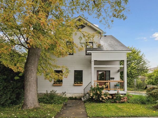 900 E River Terrace, Minneapolis, MN 55414