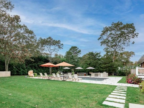 45 Sherwood Road, Hampton Bays, NY 11946