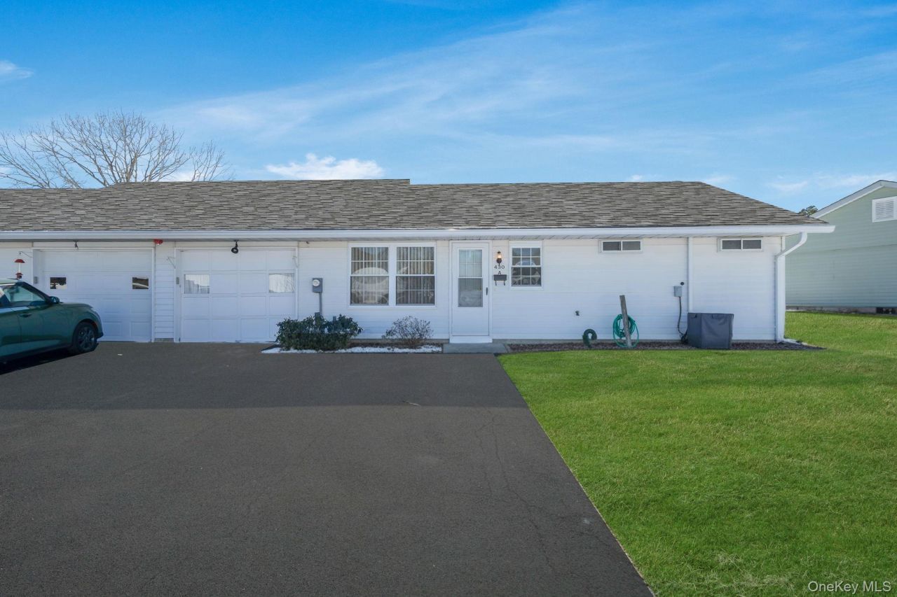 430 Falmouth Court, Unit A, Ridge, NY 11961 Main Photo