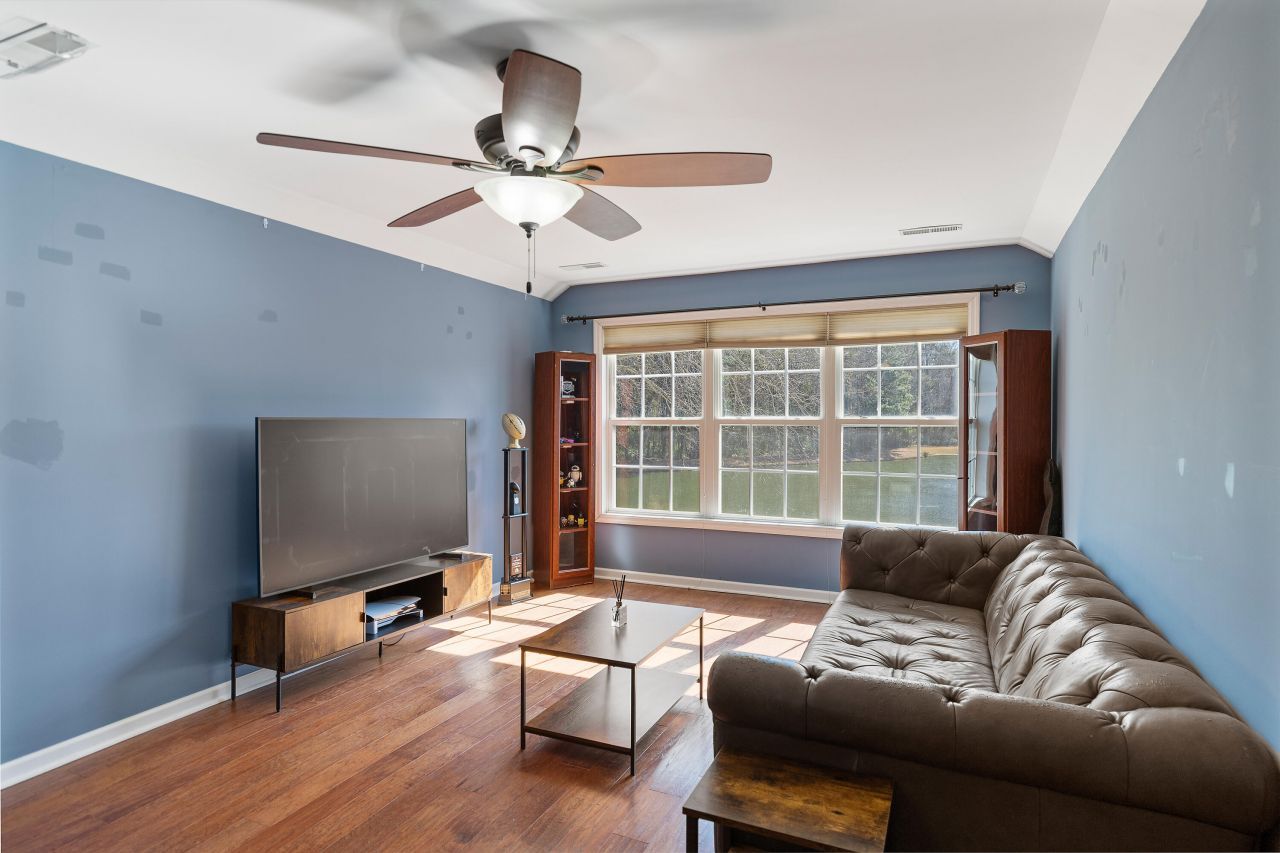 1608 Jorrington Street Photo 21