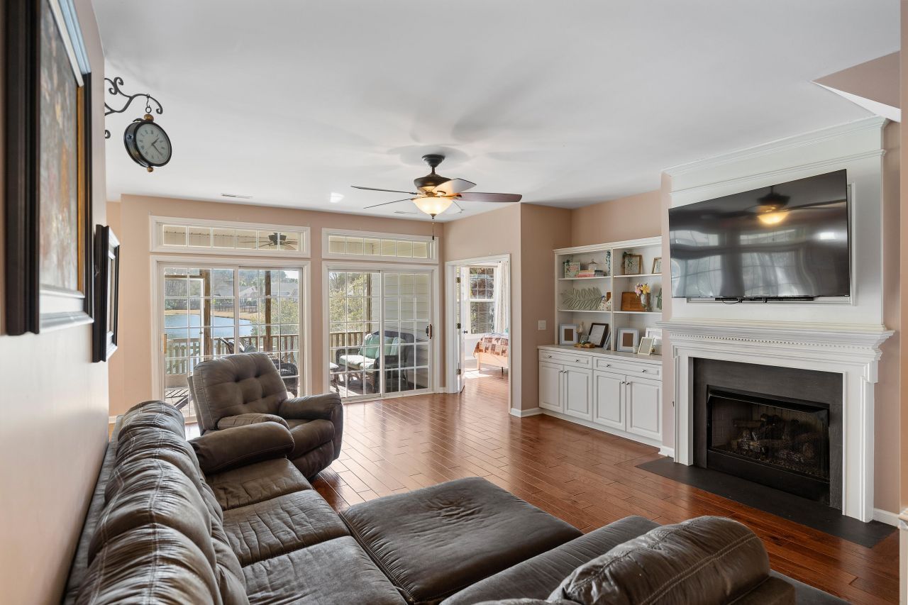 1608 Jorrington Street Photo 4