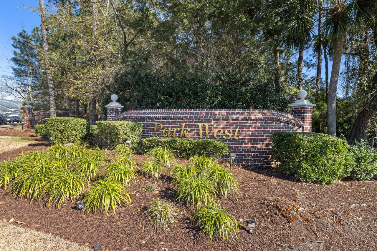 1608 Jorrington Street Photo 40