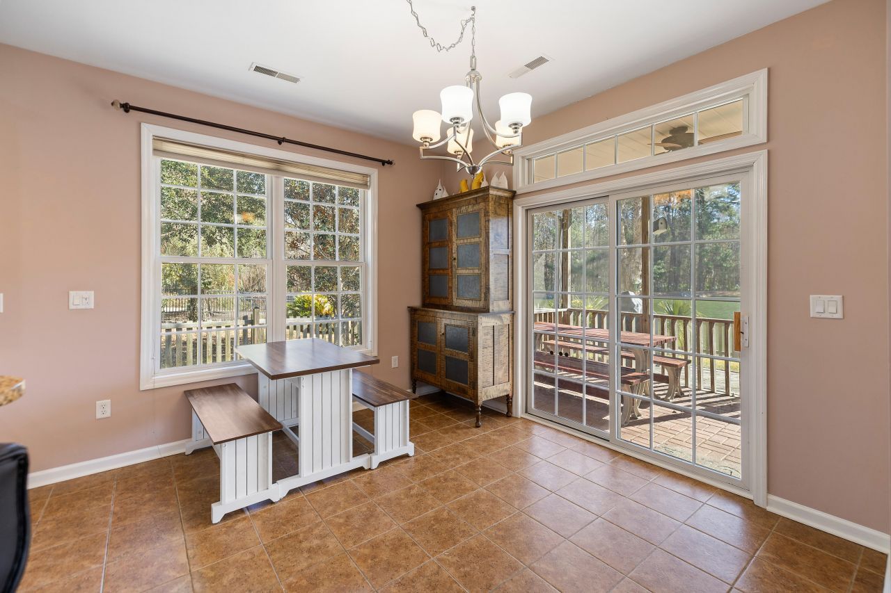 1608 Jorrington Street Photo 8