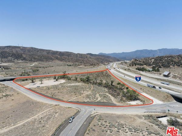 9 Quail Lake Road , Lebec, CA 93243