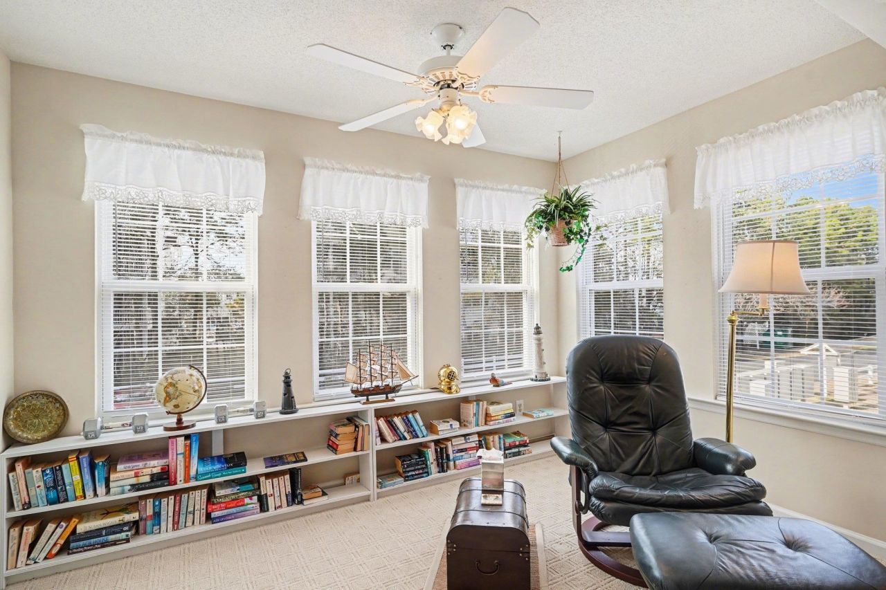 8538 Hopkins Circle Photo 8