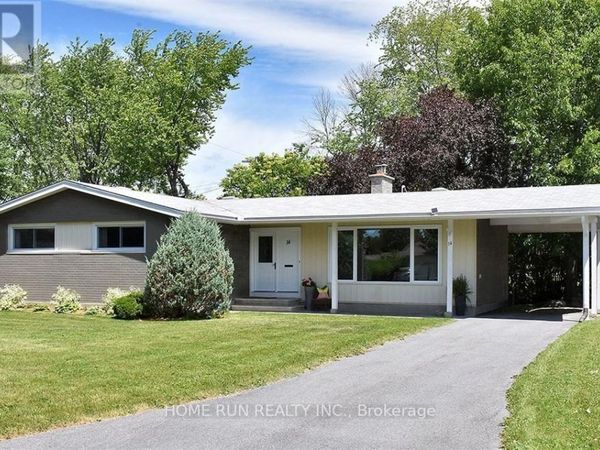 14 Greenwich Avenue, Ottawa, ON K2E5E6